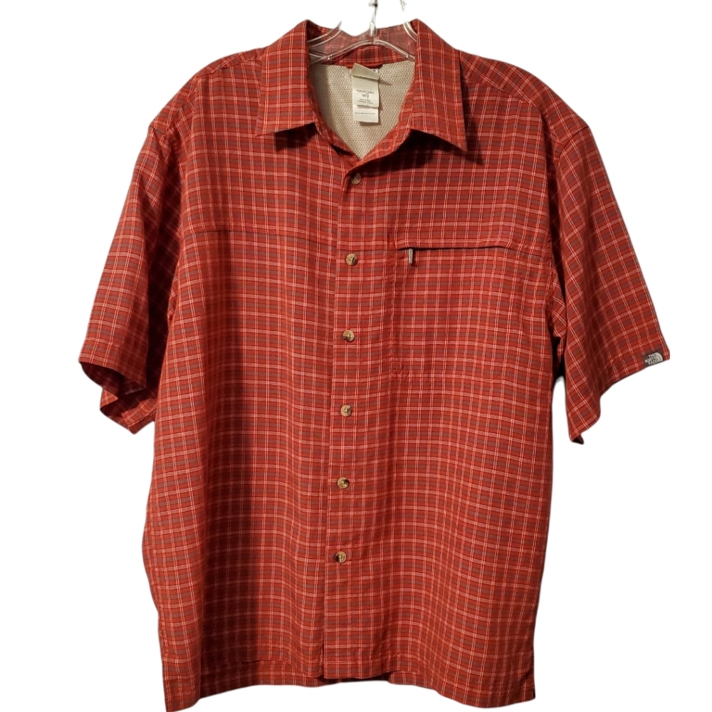 The North Face Men’s Short-Sleeve Plaid Button-Up Shirt Size Medium